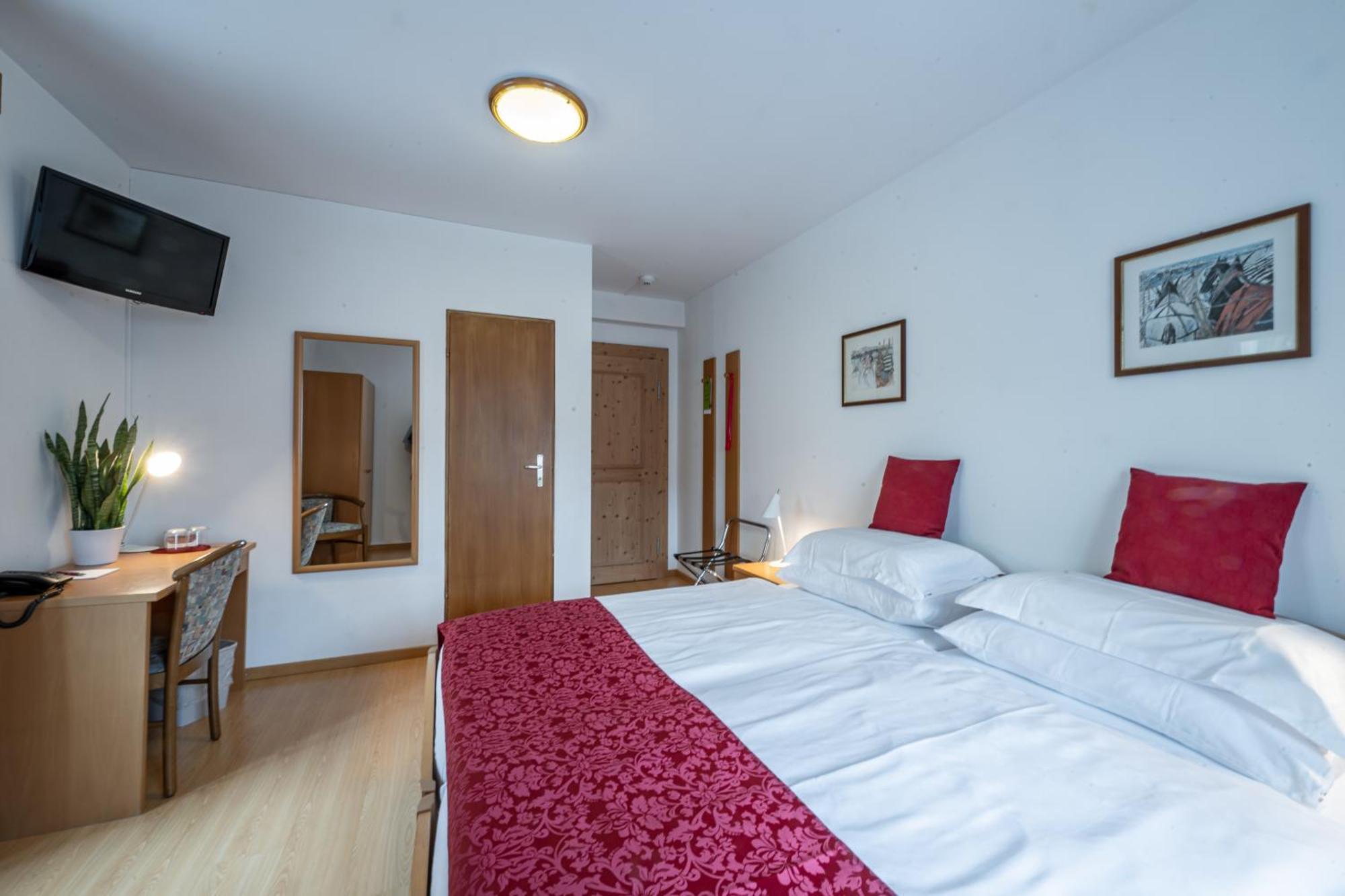 Hotel Vorab - Kulinarische Vielfalt Flims Esterno foto