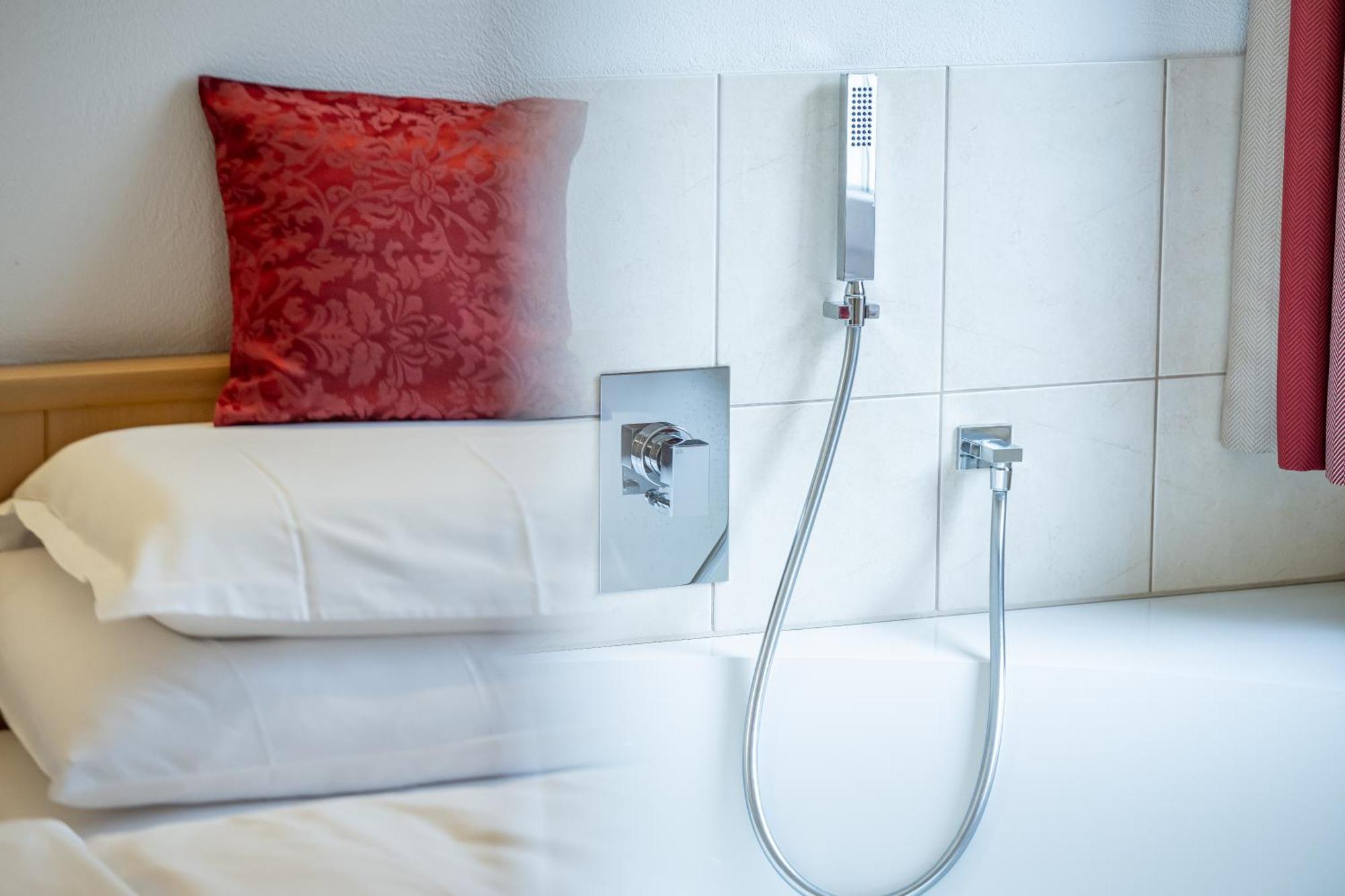 Hotel Vorab - Kulinarische Vielfalt Flims Esterno foto