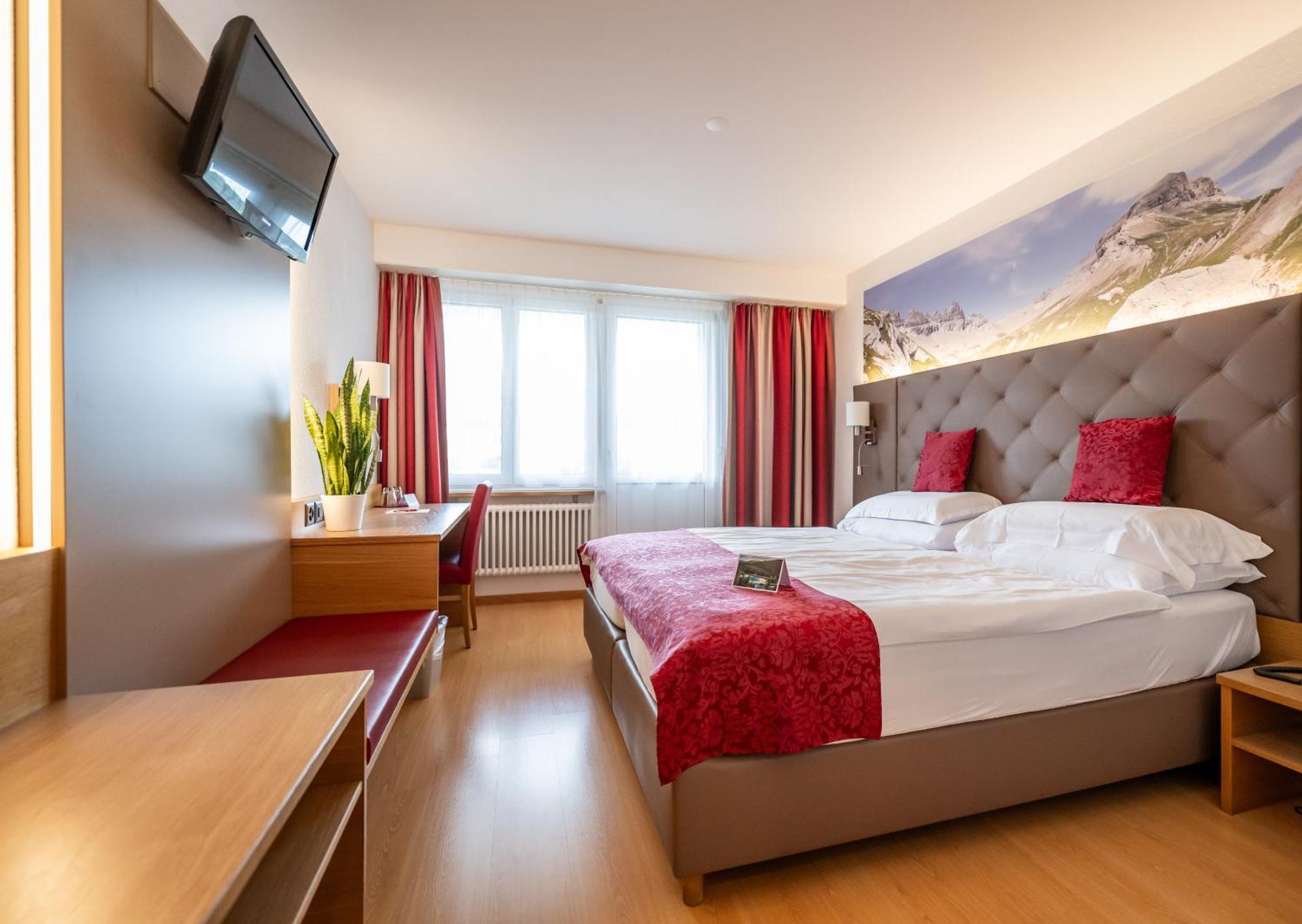 Hotel Vorab - Kulinarische Vielfalt Flims Esterno foto