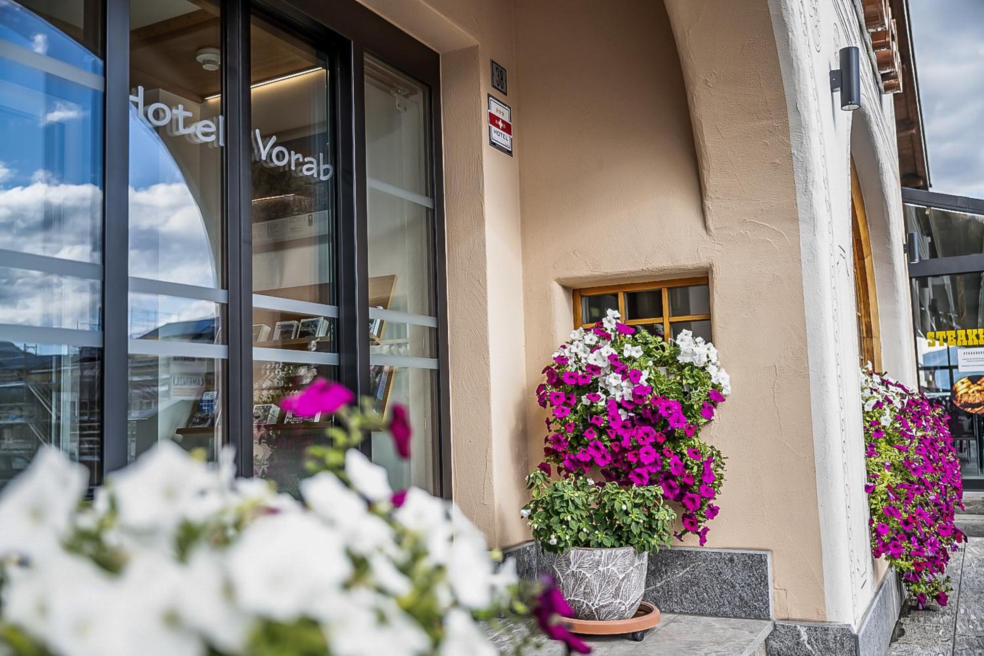 Hotel Vorab - Kulinarische Vielfalt Flims Esterno foto