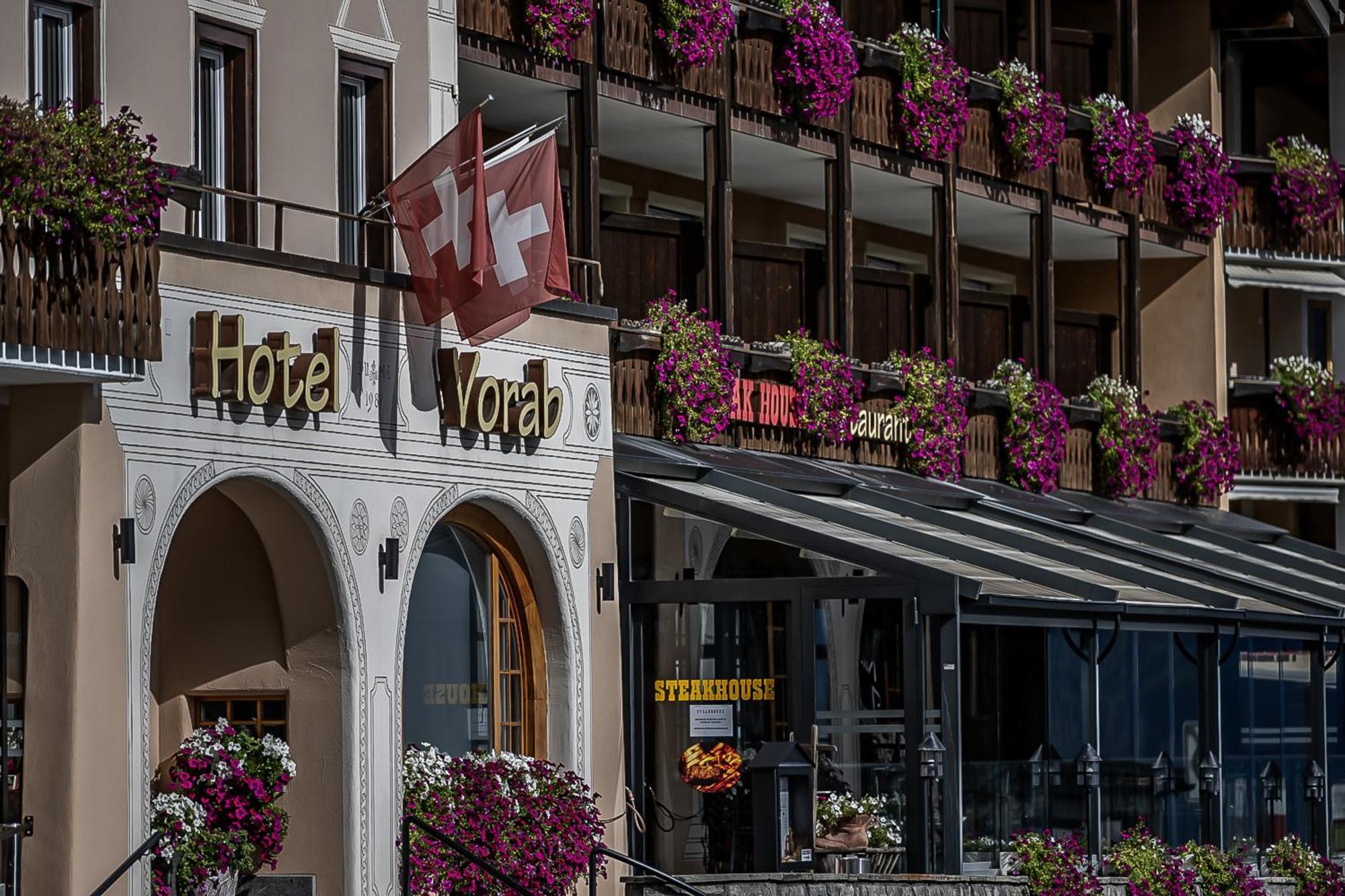 Hotel Vorab - Kulinarische Vielfalt Flims Esterno foto